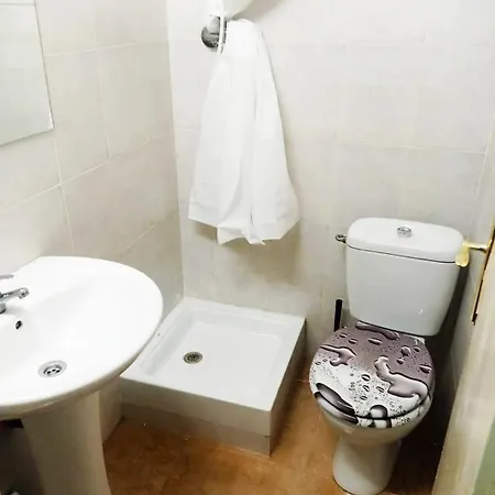Small Single Private Center City Guest house Barcelona