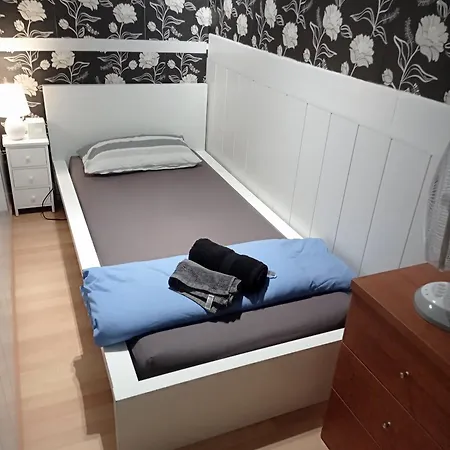 Small Single Private Center City Barcelone